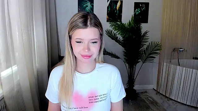 FollowLovee online show from 06-04-26, 03:56