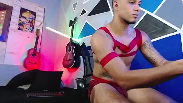 MagnusFrost online show from 10-06-25, 04:43