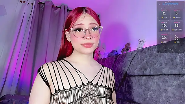 Snapshot of Valentina_Alba chatting on 11-30-25, 02:26 Valentina Alba online show from 11-30-25, 02:26