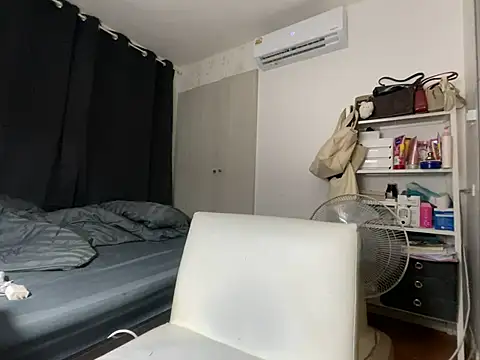 Snapshot of iamMalixxx chatting on 12-29-24, 12:55 iamMalixxx online show from 12-29-24, 12:55