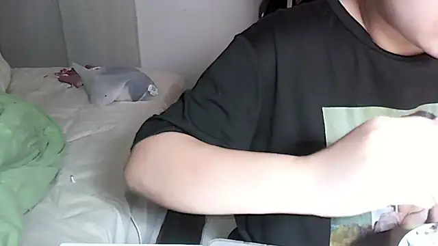 Snapshot of iamMalixxx chatting on 03-15-26, 12:55 iamMalixxx online show from 03-15-26, 12:55