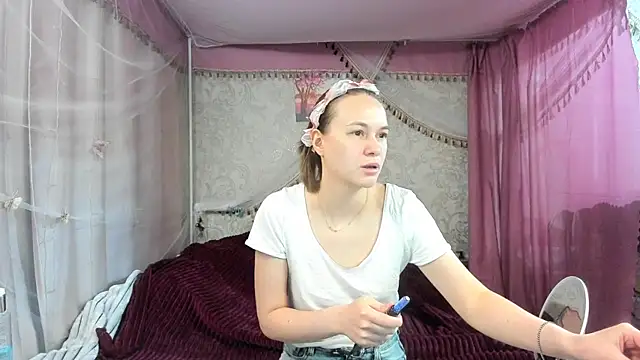 leila bambi  online show from 04-29-26, 05:52