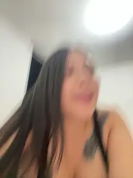 Latina vanessa online show from 12-23-25, 02:31