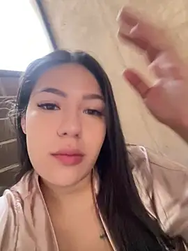 Latina vanessa online show from 05-24-26, 01:05