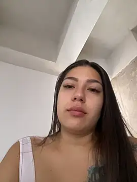 Latina vanessa online show from 05-28-26, 01:30