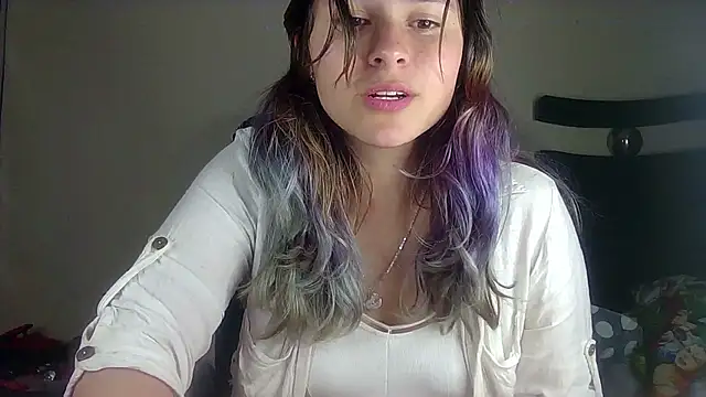 Snapshot of Elith_20 chatting on 01-17-25, 11:38 Elith 20 online show from 01-17-25, 11:38