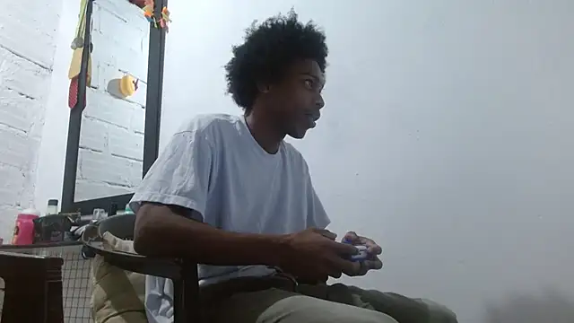 Larry-n-clouds online show from 02-03-26, 03:04