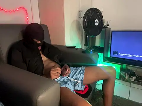 Snapshot of JaroDawg47 chatting on 10-07-25, 08:50 JaroDawg47 online show from 10-07-25, 08:50