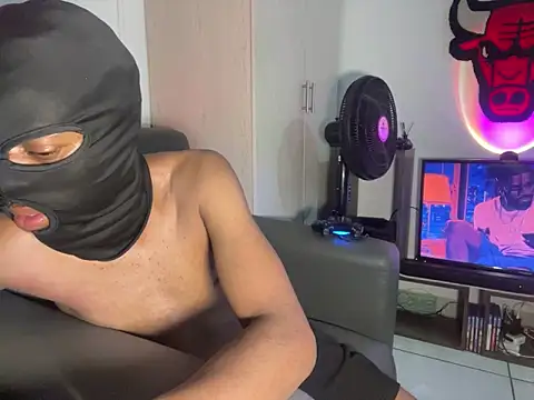 Snapshot of JaroDawg47 chatting on 10-13-25, 07:25 JaroDawg47 online show from 10-13-25, 07:25