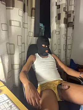 Snapshot of JaroDawg47 chatting on 11-14-25, 07:23 JaroDawg47 online show from 11-14-25, 07:23