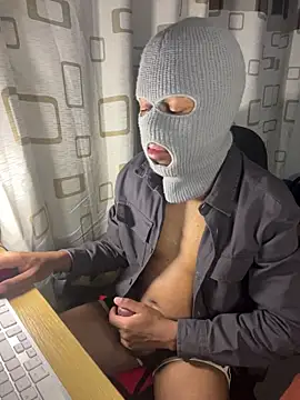 Snapshot of JaroDawg47 chatting on 12-14-25, 10:58 JaroDawg47 online show from 12-14-25, 10:58