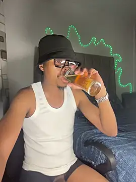 Snapshot of JaroDawg47 chatting on 01-09-26, 06:42 JaroDawg47 online show from 01-09-26, 06:42