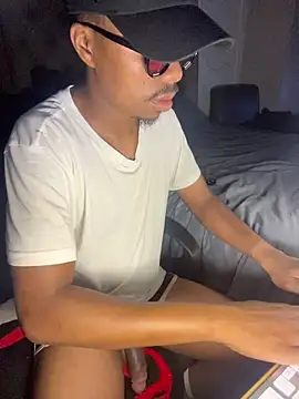 Snapshot of JaroDawg47 chatting on 03-04-26, 06:36 JaroDawg47 online show from 03-04-26, 06:36