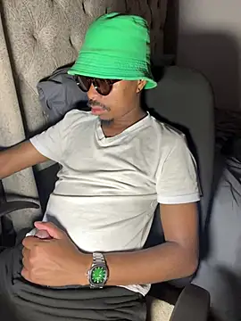 Snapshot of JaroDawg47 chatting on 04-06-26, 07:37 JaroDawg47 online show from 04-06-26, 07:37