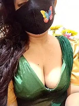 Snapshot of Ameera19 chatting on 07-18-26, 07:28 Ameera19 online show from 07-18-26, 07:28