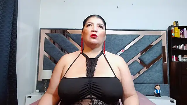 Snapshot of KarlaTesg chatting on 06-27-26, 09:58 KarlaTesg online show from 06-27-26, 09:58