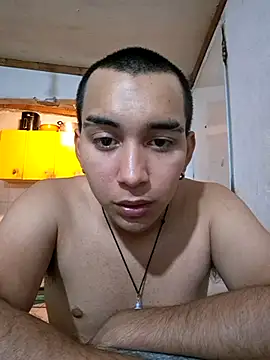 Snapshot of X_xtomas_x chatting on 11-18-25, 03:23 X xtomas x online show from 11-18-25, 03:23