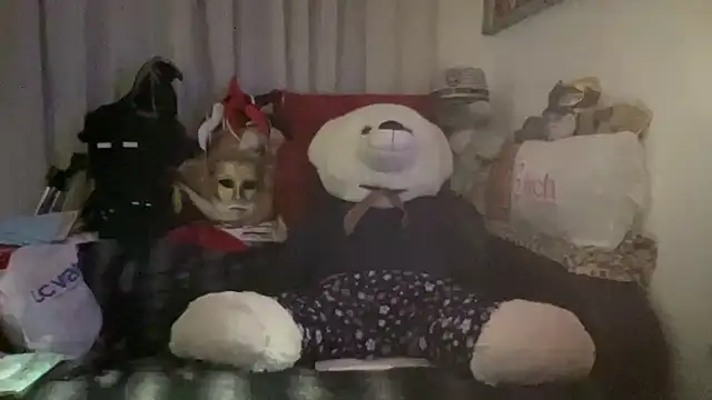 EroticVenetian online show from 11-17-25, 05:46