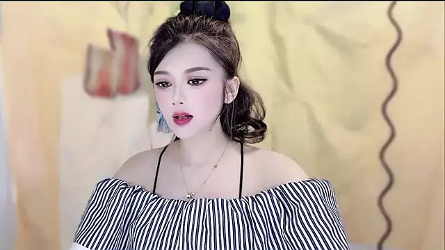 Snapshot of VIWVI chatting on 03-06-26, 05:04 VIWVI online show from 03-06-26, 05:04