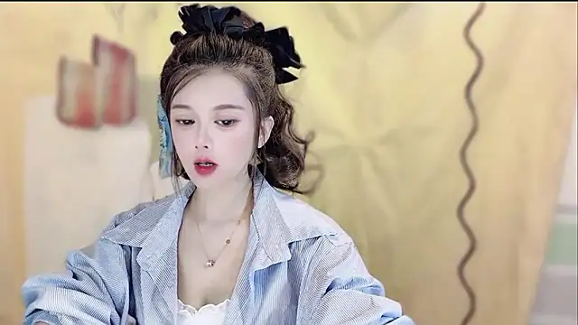 Snapshot of VIWVI chatting on 03-10-26, 04:50 VIWVI online show from 03-10-26, 04:50