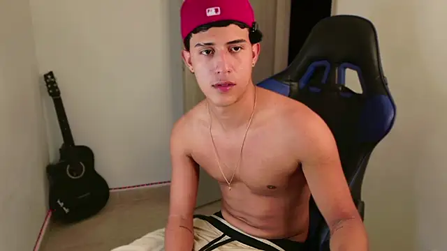 Snapshot of Juan_da01 chatting on 10-23-25, 11:03 Juan da01 online show from 10-23-25, 11:03