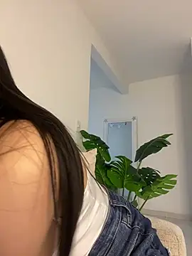 montmariana online show from 02-02-25, 06:37