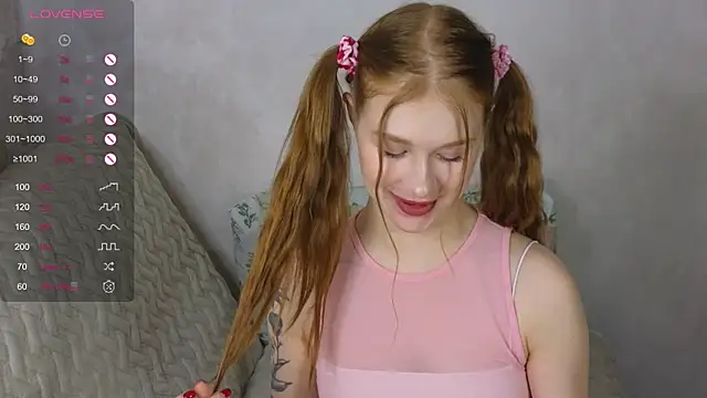 Snapshot of TrissMerigold9 chatting on 03-03-25, 08:32 TrissMerigold9 online show from 03-03-25, 08:32