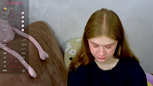 Snapshot of TrissMerigold9 chatting on 10-11-25, 08:35 TrissMerigold9 online show from 10-11-25, 08:35