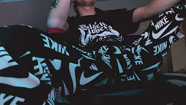 deividcloud36 online show from 04-18-26, 02:26