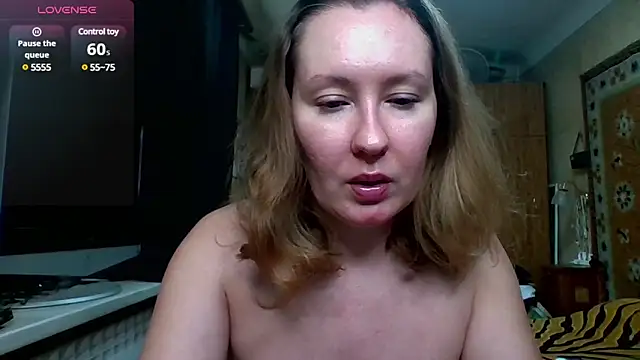 Snapshot of AnnaXLovers chatting on 01-06-25, 11:29 AnnaXLovers online show from 01-06-25, 11:29