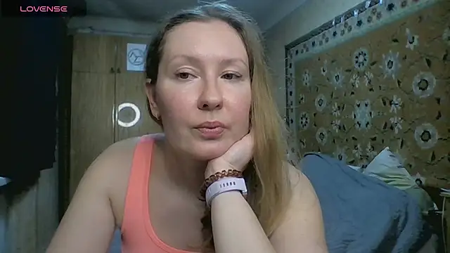 AnnaXLovers online show from 05-11-26, 02:01