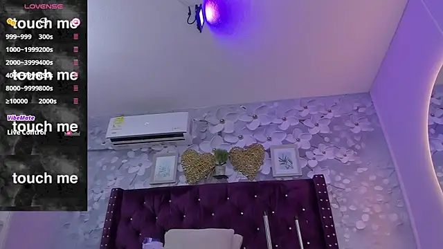 Danee 19  online show from 03-20-25, 12:00