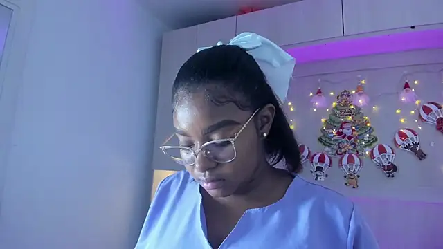 tamaraa smiith online show from 12-04-25, 08:39