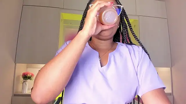 tamaraa smiith online show from 01-13-26, 07:41