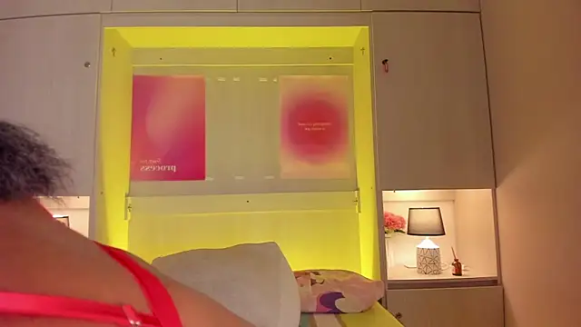 tamaraa smiith online show from 04-23-26, 07:38