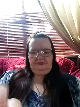 Snapshot of Bayou_Woman68 chatting on 09-16-25, 04:52 Bayou Woman68 online show from 09-16-25, 04:52