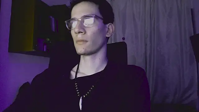 Snapshot of stikmanman chatting on 11-18-25, 05:23 stikmanman online show from 11-18-25, 05:23