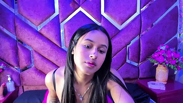 Snapshot of milly_print chatting on 09-19-25, 01:18 milly print online show from 09-19-25, 01:18