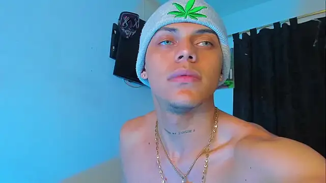 Snapshot of visaelX chatting on 12-05-24, 06:21 visaelX online show from 12-05-24, 06:21