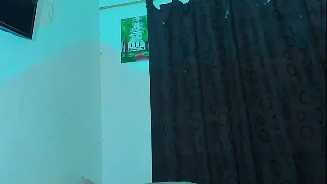 Snapshot of visaelX chatting on 12-10-24, 01:00 visaelX online show from 12-10-24, 01:00