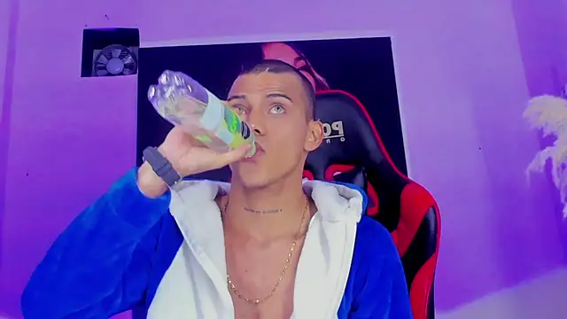 Snapshot of visaelX chatting on 01-24-25, 04:06 visaelX online show from 01-24-25, 04:06