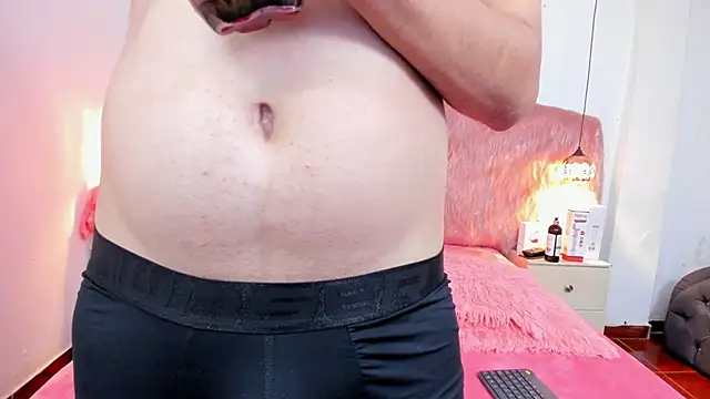 Derek and Skarlet online show from 02-26-26, 10:03