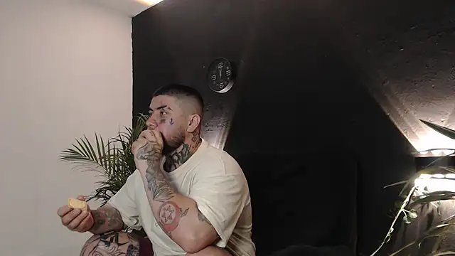 Ash gusbig online show from 03-14-25, 03:04