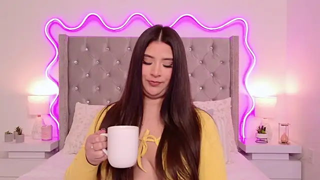 JuliaSUMMERS2022 online show from 11-07-25, 02:00