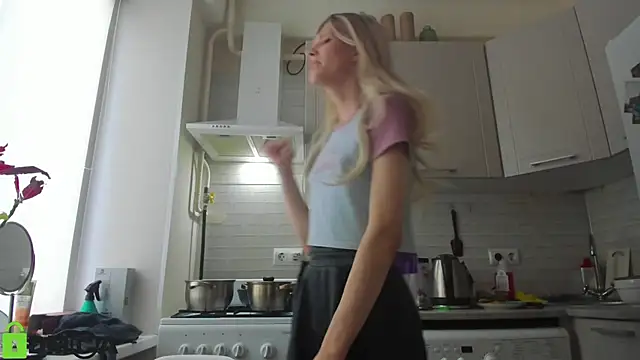  Alice Kitty online show from 02-09-25, 12:30