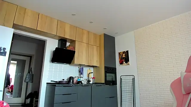  Alice Kitty online show from 04-22-26, 11:23