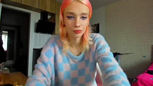 Snapshot of _Alice_Kitty chatting on 06-18-26, 08:58 Alice Kitty online show from 06-18-26, 08:58