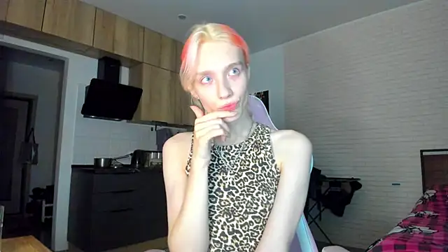 Snapshot of _Alice_Kitty chatting on 07-15-26, 06:57 Alice Kitty online show from 07-15-26, 06:57