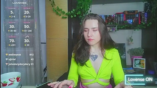 Snapshot of Aurora_workerr chatting on 03-08-26, 02:43 Aurora workerr online show from 03-08-26, 02:43