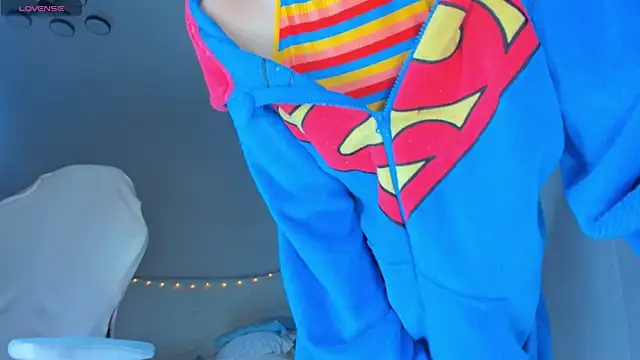 Snapshot of JennyWoody chatting on 01-08-26, 02:47 JennyWoody online show from 01-08-26, 02:47